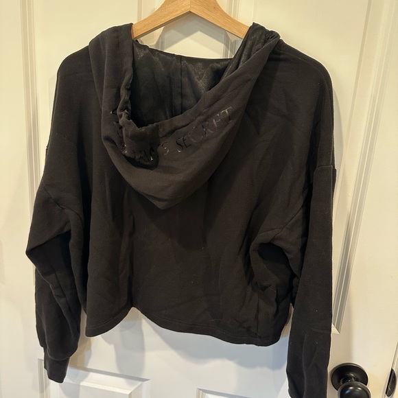 Victoria Seacrest Sweatpants Set - Picture 3 of 3